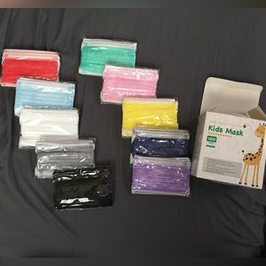 Kids 100 pc disposable face mask
